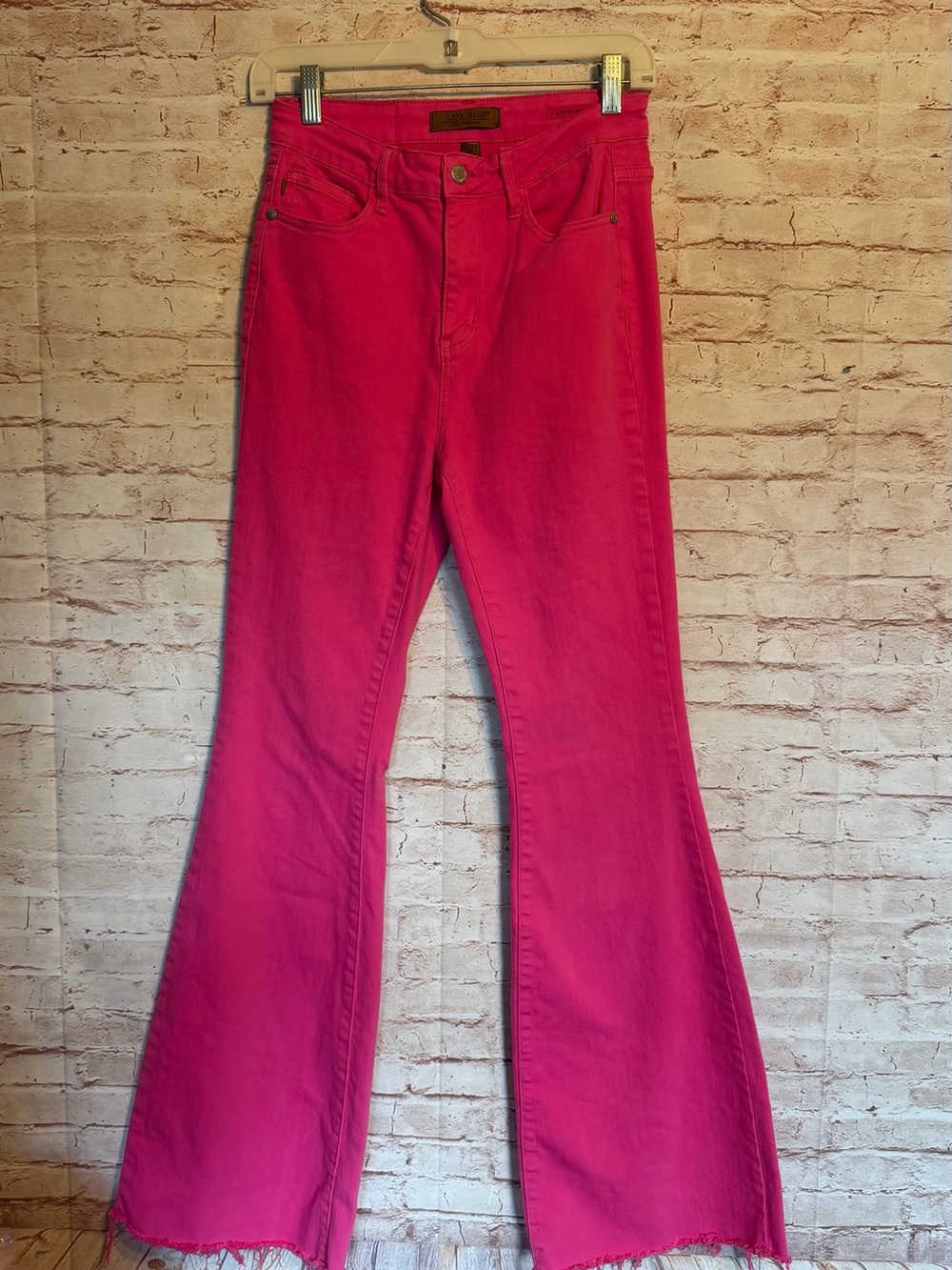Judy Blue hot pink flare raw hem jeans size 5/27